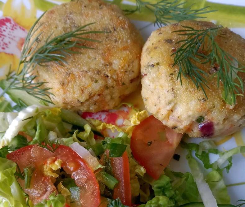 Биточки из пшенной каши на сковороде