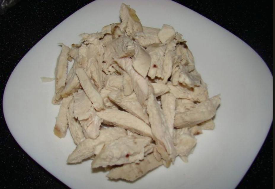 Салат из китайской капусты с огурцами и яйцом