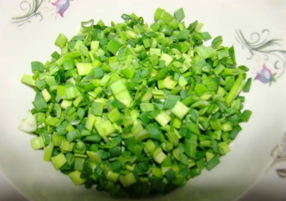 Салат из китайской капусты с огурцами и яйцом