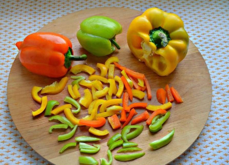 Салат из капусты с болгарским перцем и уксусом