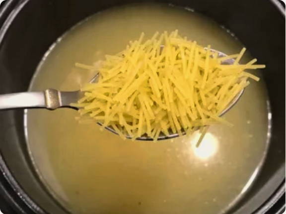 Куриный суп с вермишелью и картофелем в мультиварке