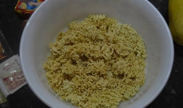 Салат из анакома с майонезом, чесноком и яйцами