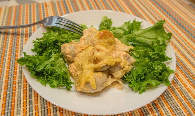 Запеканка из пельменей в духовке