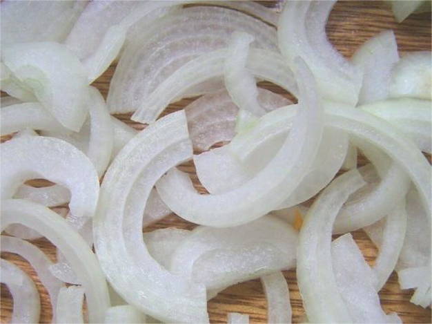 Салат «Восторг» с корейской морковью и курицей