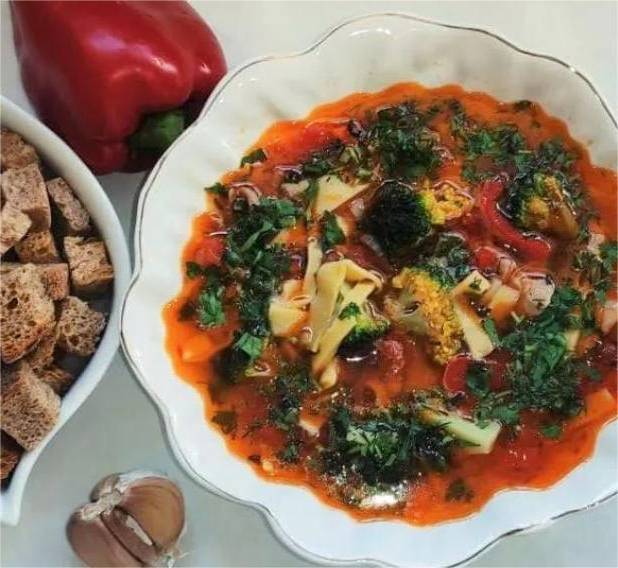 Диетический суп с брокколи и курицей