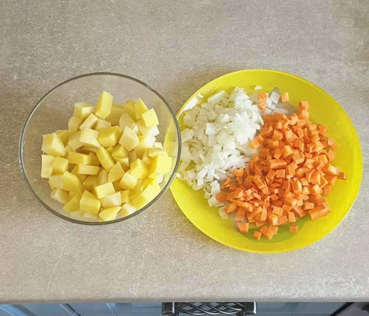 Грибной суп с гречкой и картофелем
