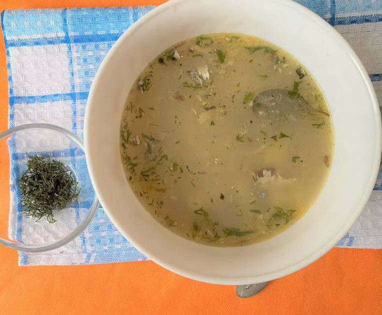 Суп из сайры с рисом и картошкой
