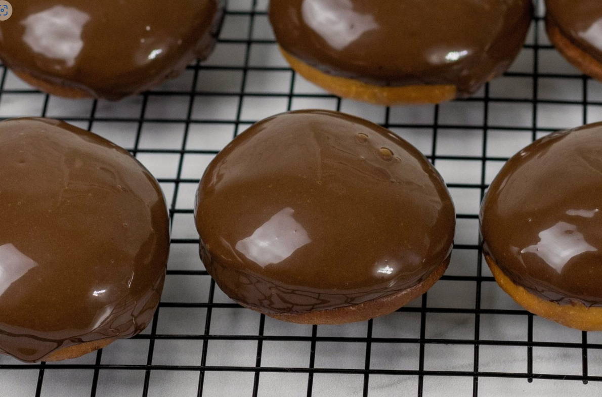 Шоколадная глазурь для пончиков