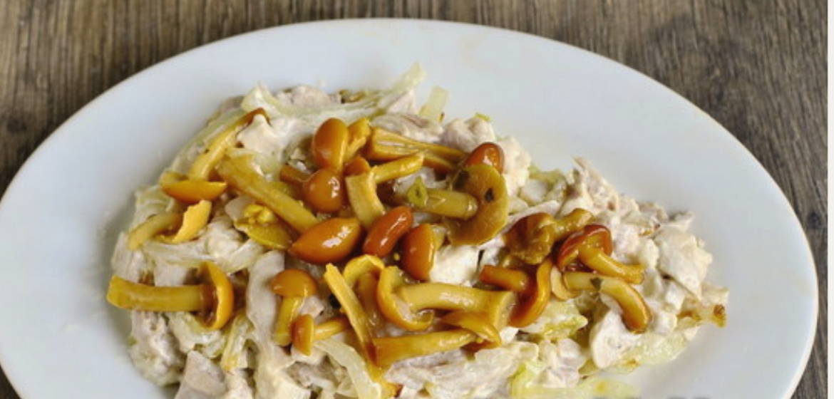 Салат «Ежик» с корейской морковкой и грибами