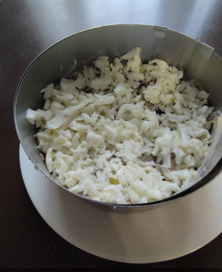 Салат «Дубок» с курицей и шампиньонами