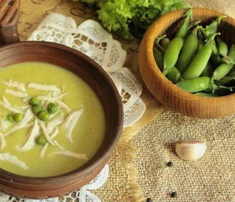 Суп-пюре из брокколи и цветной капусты с курицей