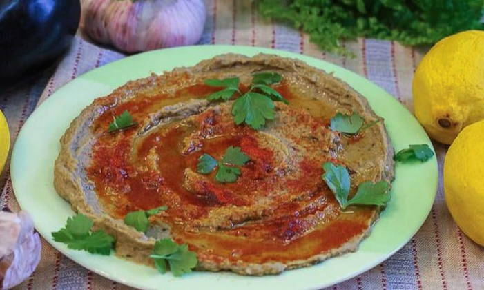 Хумус из баклажанов