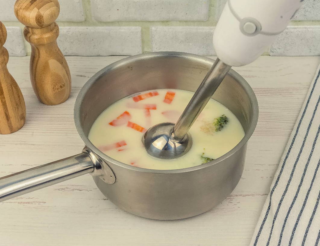 Суп-пюре с брокколи и сыром