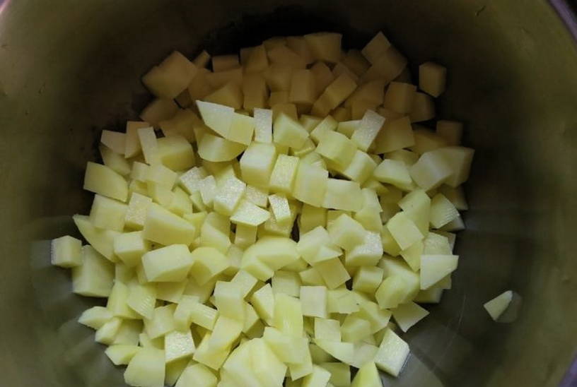 Рыбный суп из форели с картошкой и рисом