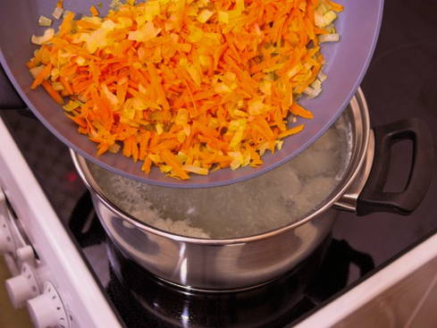 Суп с яичными блинчиками и курицей