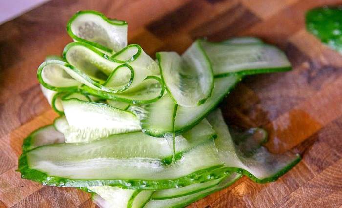 Салат из печени трески с яйцом