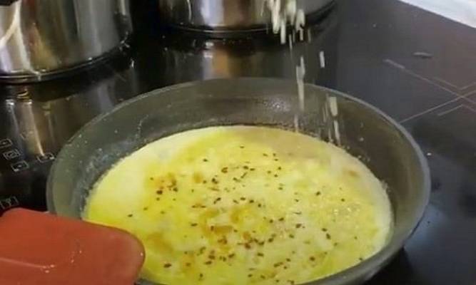 Сливочный соус для мидий в раковинах