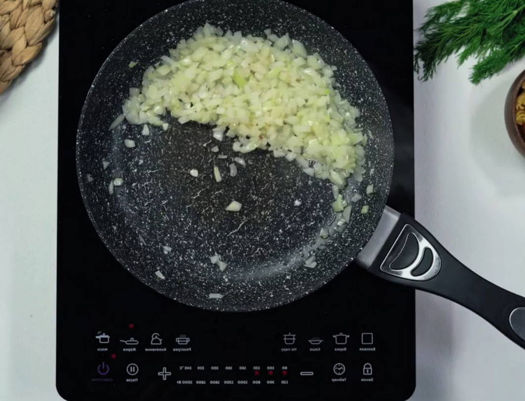 Макароны с куриной грудкой в сливочном соусе