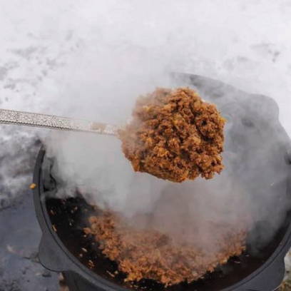 Макароны с фаршем в казане