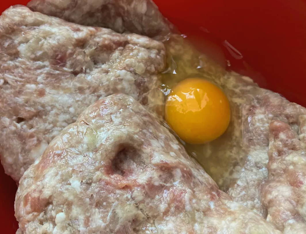 Котлеты из фарша свинины в духовке