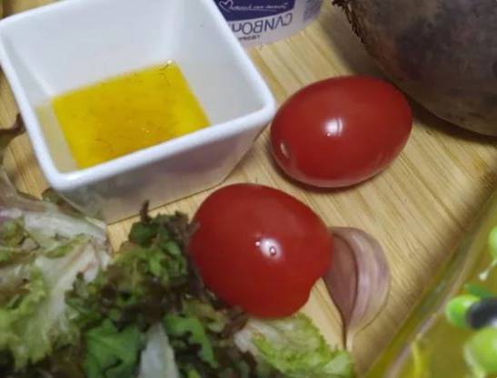 Салат из свеклы с творожным сыром