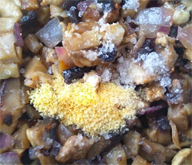 Салат «Девчата» с яичными блинчиками, ветчиной и шампиньонами Салат «Девчата» с яичными блинчиками, ветчиной и шампиньонами