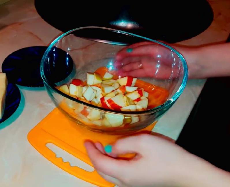 Салат «Дамский» с сельдереем