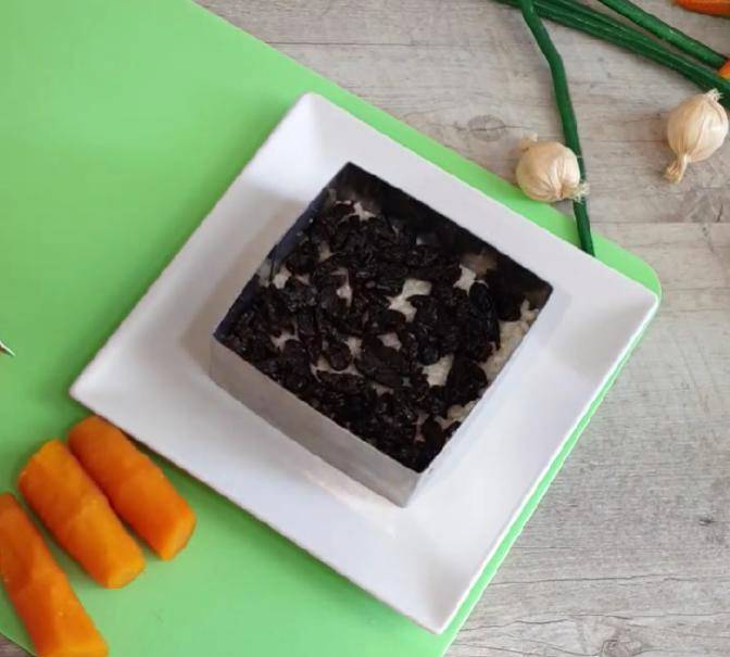 Салат «Дальневосточный» с красной рыбой