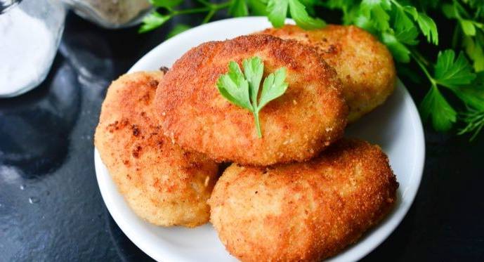Котлеты из фарша с сыром