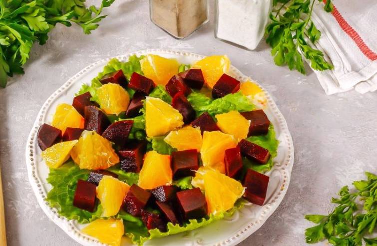 Салат из свеклы с апельсином и сыром