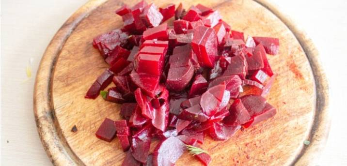 Салат из свеклы с кукурузой консервированной