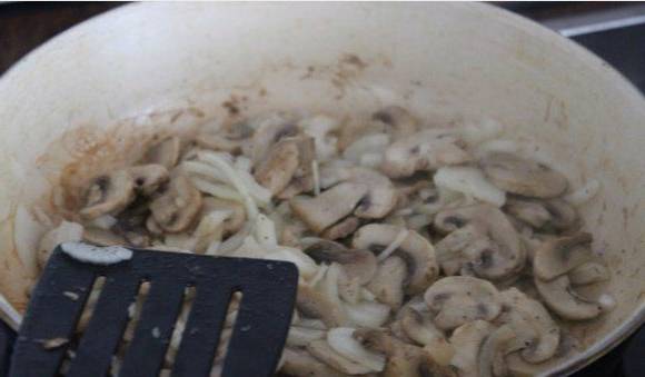 Макароны с грибами и сливками