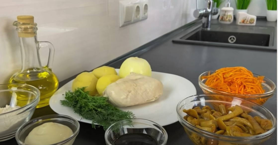 Салат «Жар птица» с опятами и курицей, как в Ленте