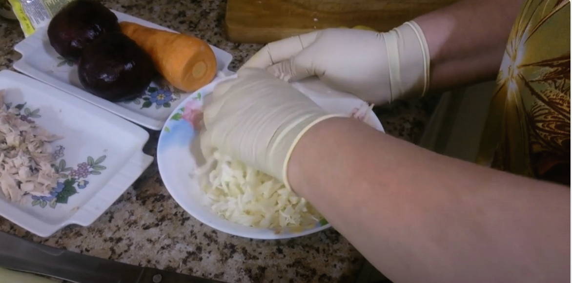 Салат «Ералаш» со свёклой