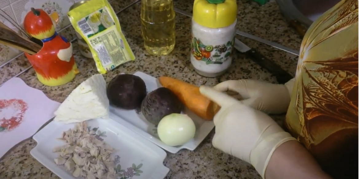 Салат «Ералаш» со свёклой