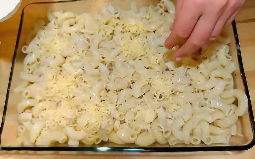 Макароны с куриной грудкой в духовке