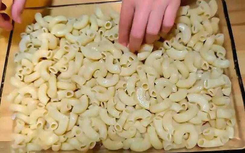 Макароны с куриной грудкой в духовке