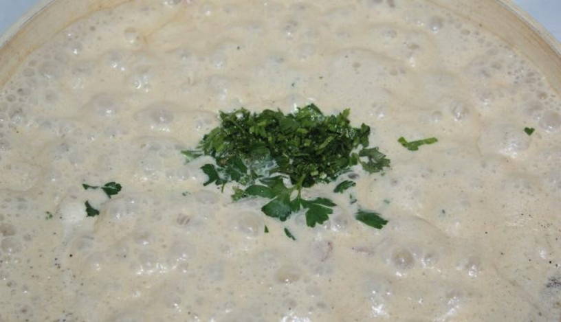 Макароны с сардельками сковороде