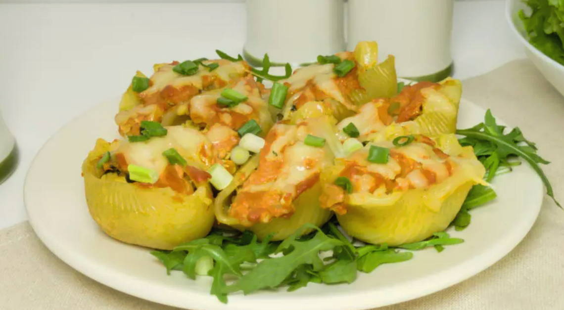 Фаршированные макароны ракушки с фаршем в духовке