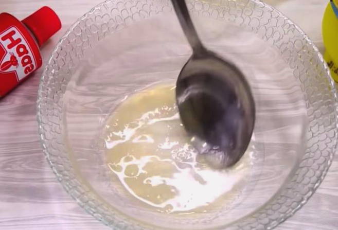 Салат «Диана» с кальмарами и опятами Салат «Диана» с кальмарами и опятами