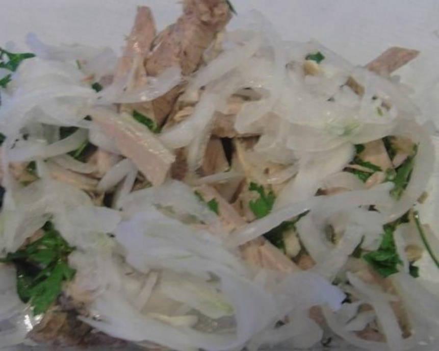 Салат «Деревенский» с мясом классический Салат «Деревенский» с мясом классический