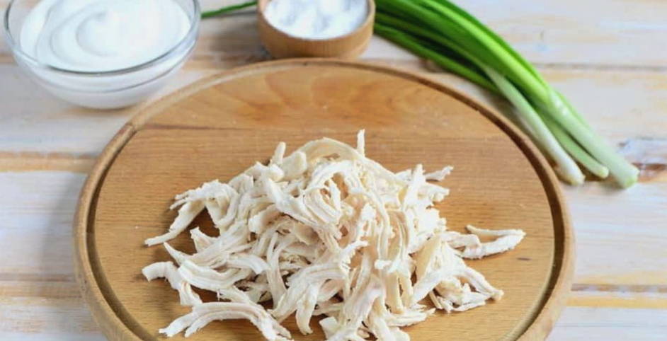 Салат «Горки» с морковью по-корейски, курицей и грибами
