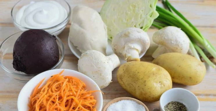 Салат «Горки» с морковью по-корейски, курицей и грибами