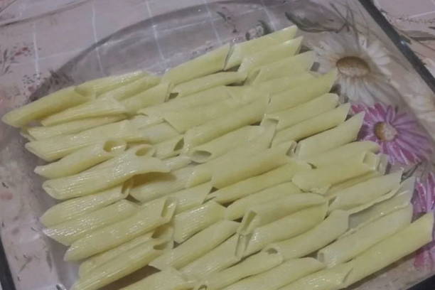 Макароны с тушенкой в духовке
