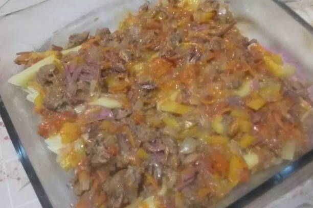 Макароны с тушенкой в духовке