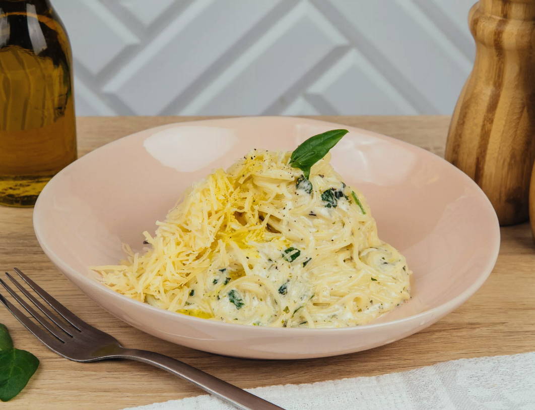 Макароны в сливках на сковороде