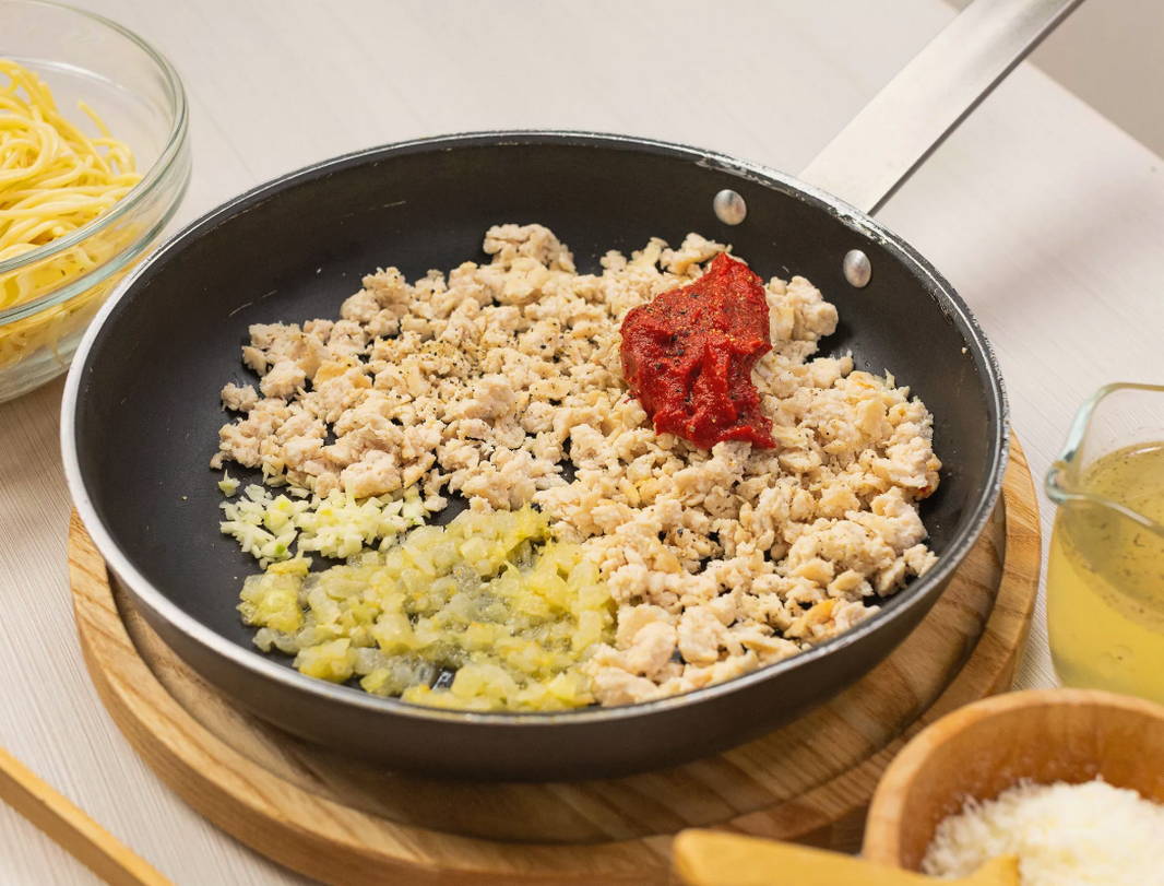 Макароны с куриным фаршем