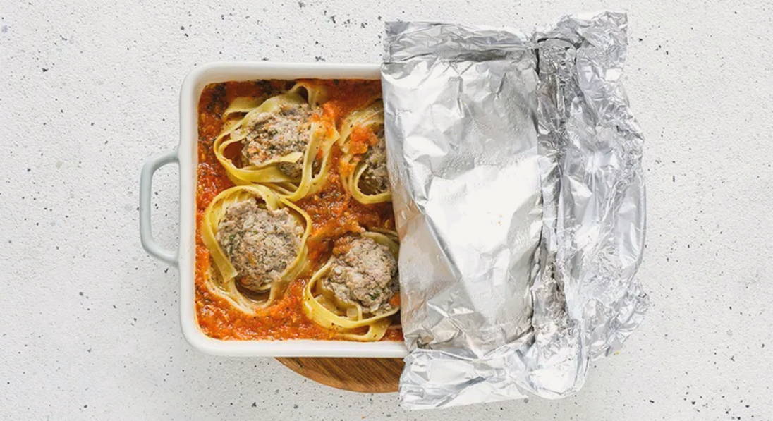 Макароны без варки с фаршем в духовке