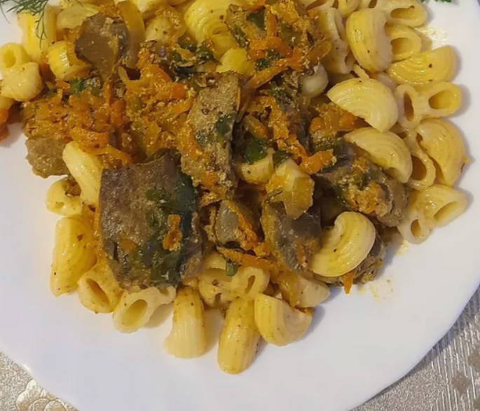 Макароны с говяжьей печенью