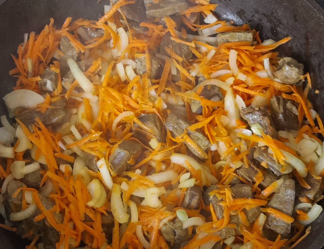 Макароны с говяжьей печенью